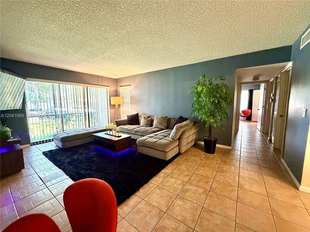 1119 Green Pine Boulevard A1, West Palm Beach, FL 33409