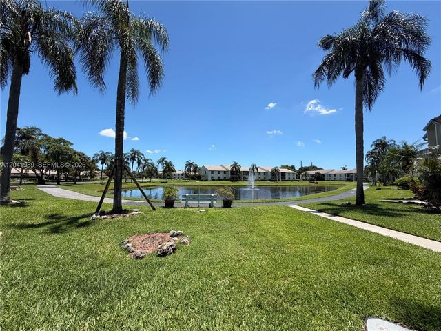 1119 Green Pine Boulevard A1, West Palm Beach, FL 33409