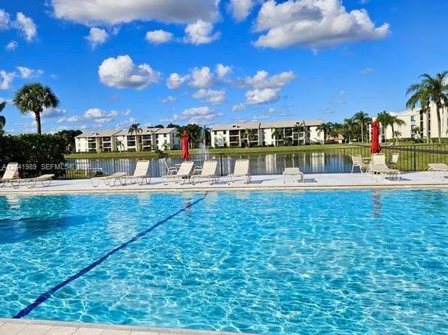 1119 Green Pine Boulevard A1, West Palm Beach, FL 33409