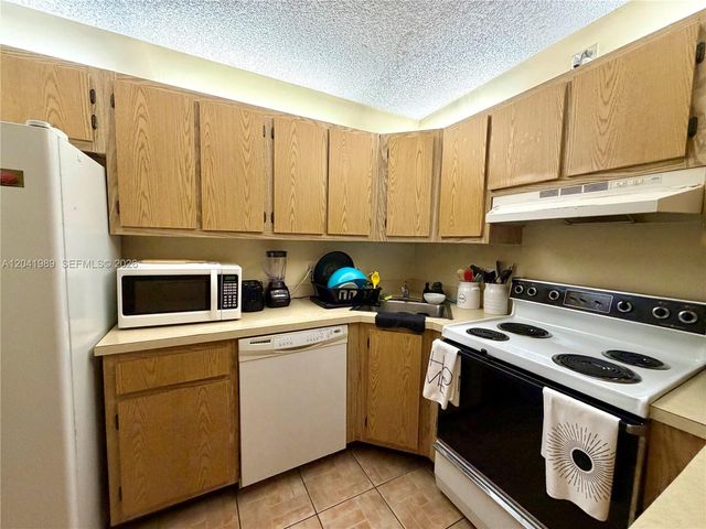 1119 Green Pine Boulevard A1, West Palm Beach, FL 33409