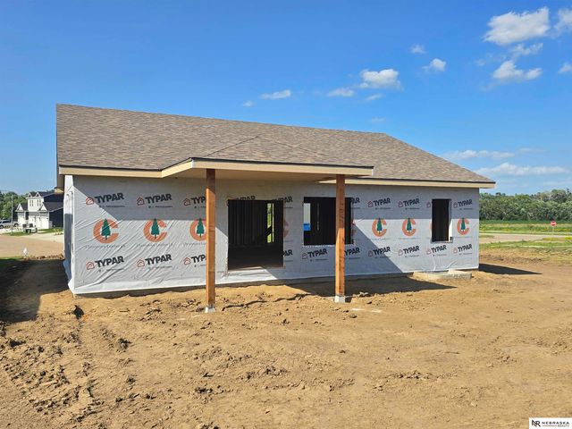 16013 Isabella Street, Bennington, NE 68007
