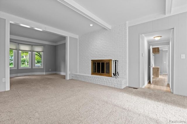 5476 Van Ness Drive, Bloomfield Hills, MI 48302