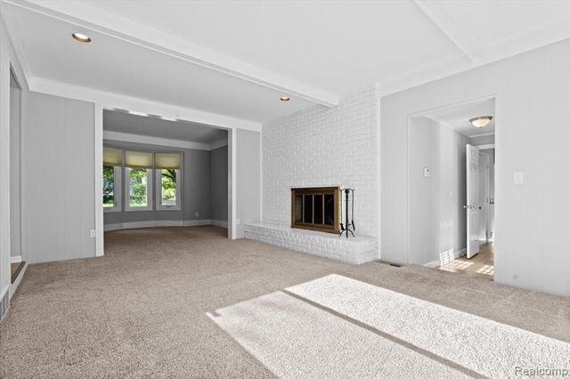 5476 Van Ness Drive, Bloomfield Hills, MI 48302