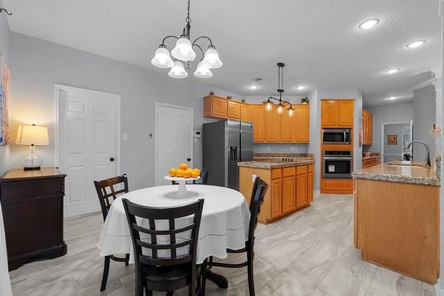 3915 Cinnamon Fern Court, Houston, TX 77059
