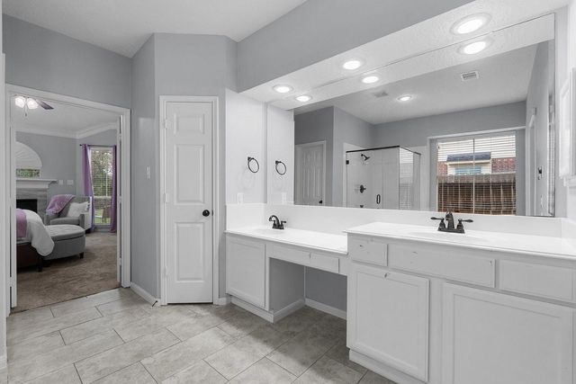 3915 Cinnamon Fern Court, Houston, TX 77059