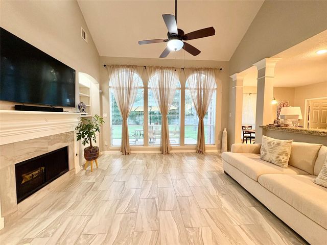 3915 Cinnamon Fern Court, Houston, TX 77059