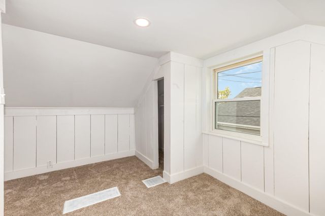 12 Sanders Drive, Florence, KY 41042