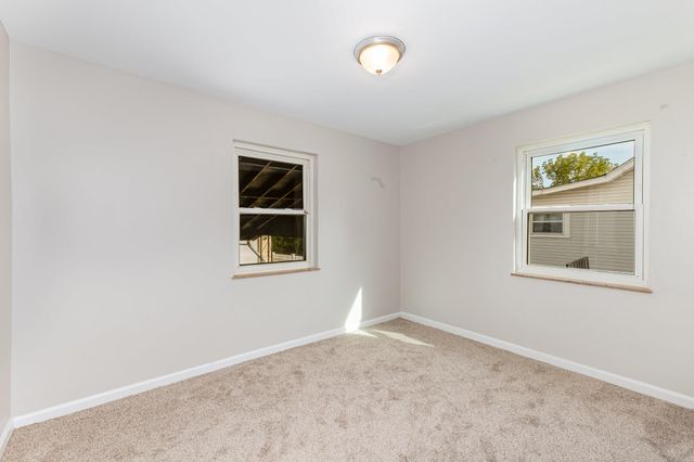 12 Sanders Drive, Florence, KY 41042