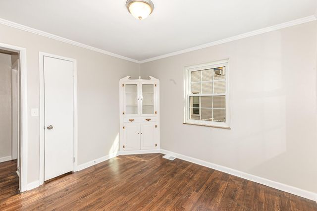 12 Sanders Drive, Florence, KY 41042