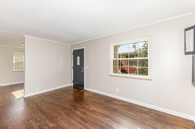 12 Sanders Drive, Florence, KY 41042