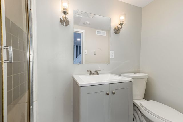 12 Sanders Drive, Florence, KY 41042