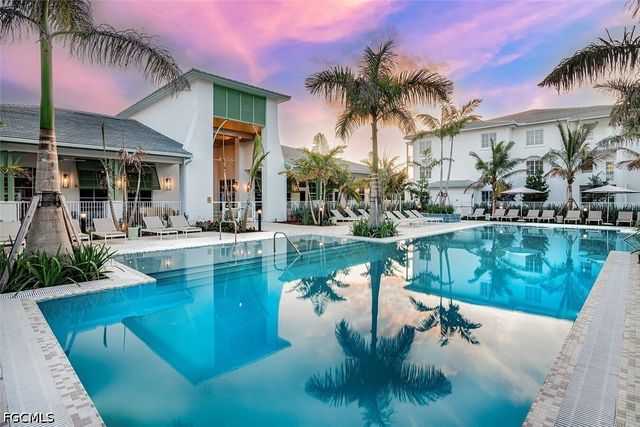 6026 Whitaker RD B1, Naples, FL 34112