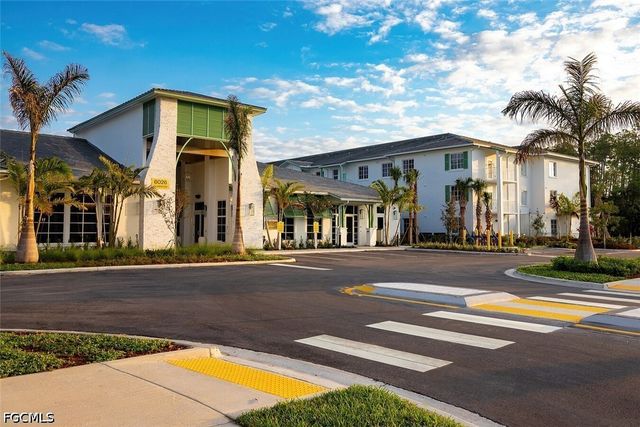 6026 Whitaker RD B1, Naples, FL 34112