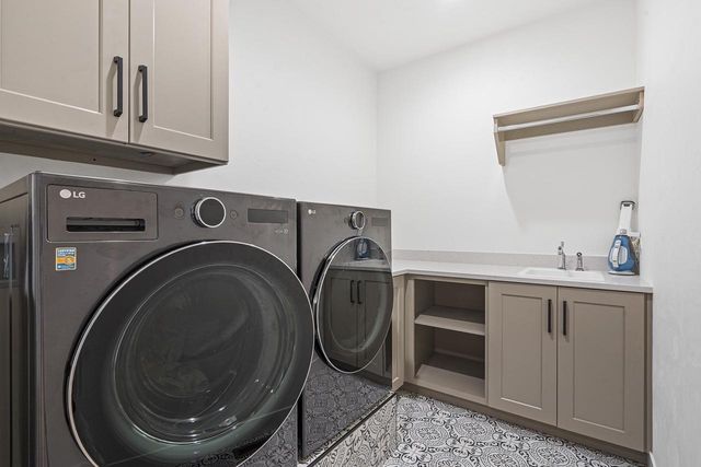 W8251 HACKBERRY HILLS ROAD, Hortonville, WI 54944