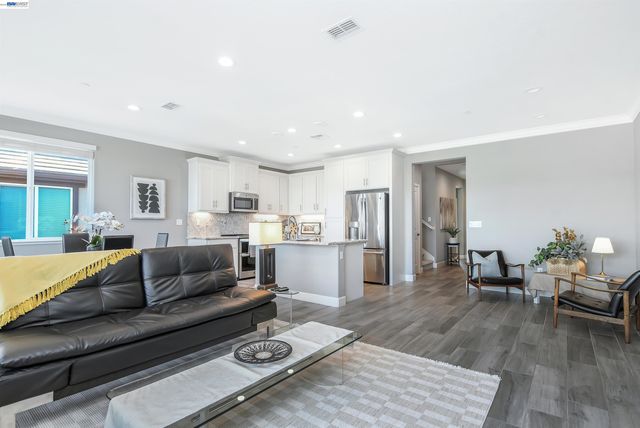2106 Sangria St, Brentwood, CA 94513