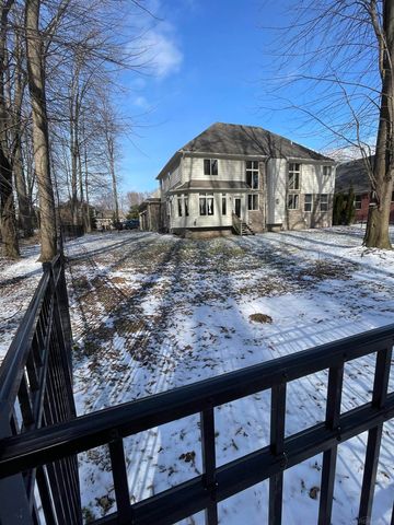 50181 Dante Court, Chesterfield Twp, MI 48047