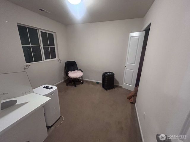 437 20th Street NW, Puyallup, WA 98371