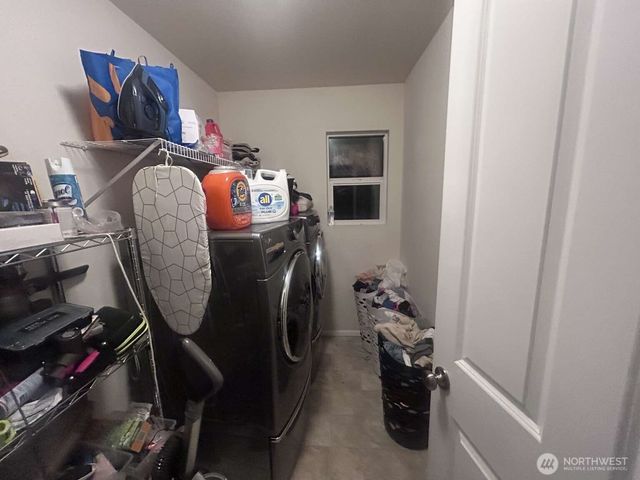 437 20th Street NW, Puyallup, WA 98371