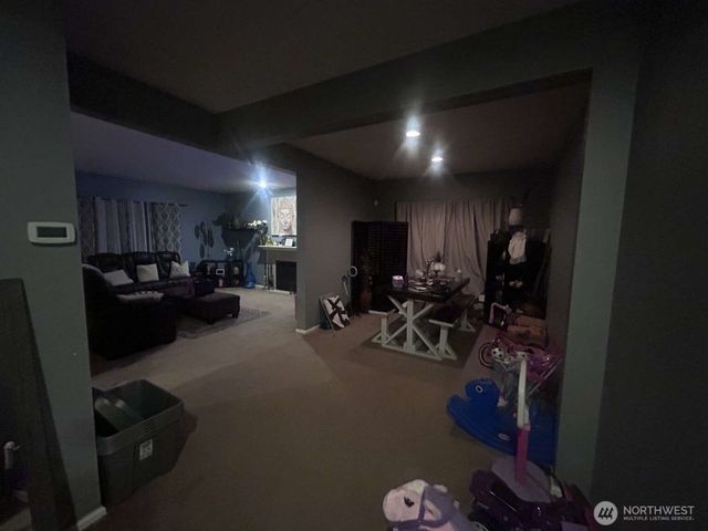 437 20th Street NW, Puyallup, WA 98371