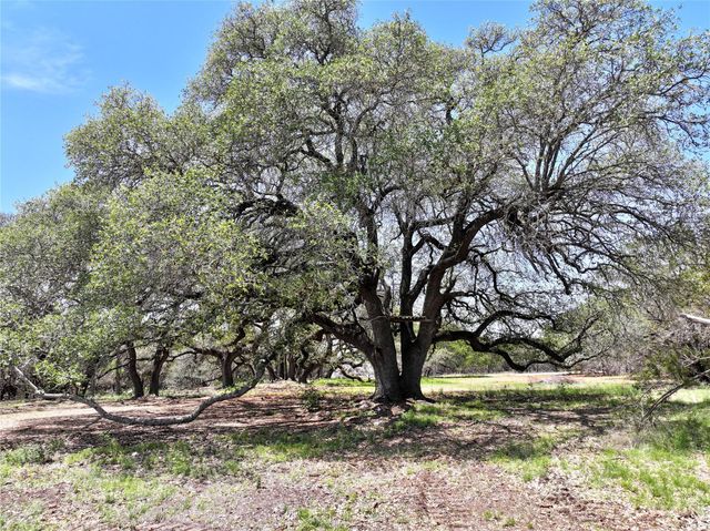 285 Donnie DR, Lampasas, TX 76550