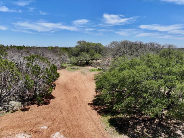 285 Donnie DR, Lampasas, TX 76550