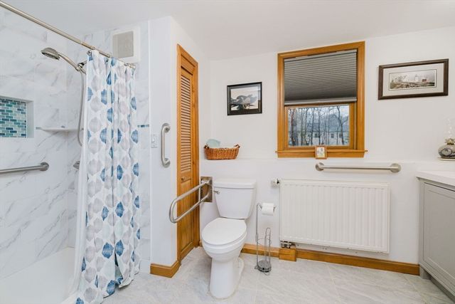 191 Cherry Hill Dr, Seekonk, MA 02771