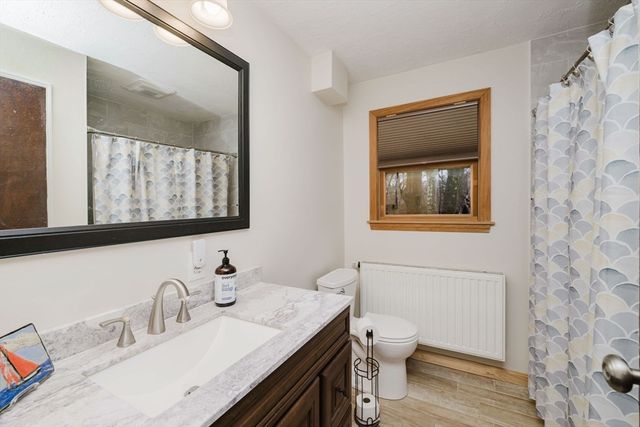 191 Cherry Hill Dr, Seekonk, MA 02771