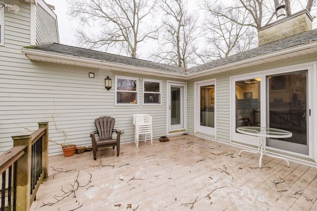 191 Cherry Hill Dr, Seekonk, MA 02771