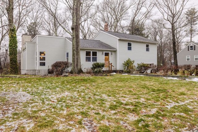 191 Cherry Hill Dr, Seekonk, MA 02771