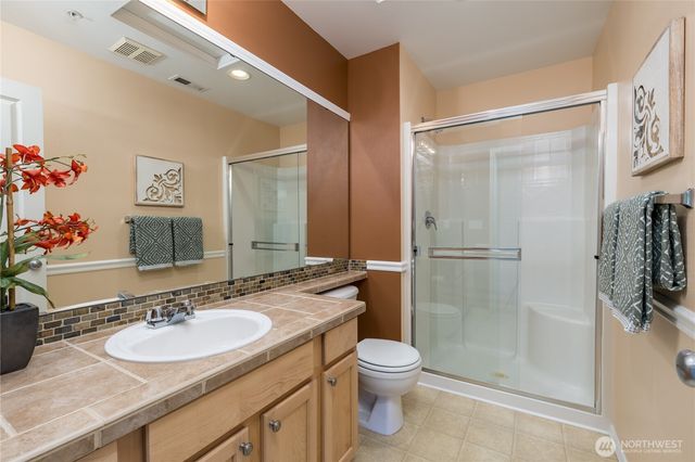 6470 James Avenue SE #11A, Auburn, WA 98092