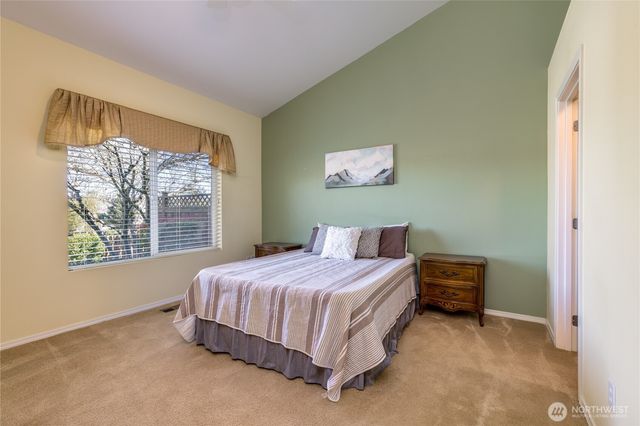 6470 James Avenue SE #11A, Auburn, WA 98092