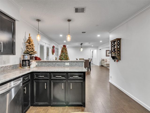 2825 Encino Avenue, Bay City, TX 77414