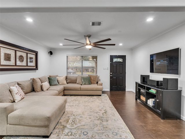 2825 Encino Avenue, Bay City, TX 77414