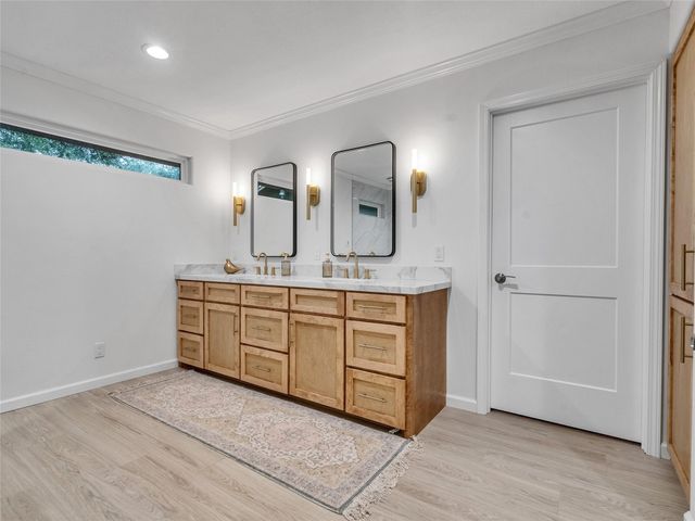 2825 Encino Avenue, Bay City, TX 77414