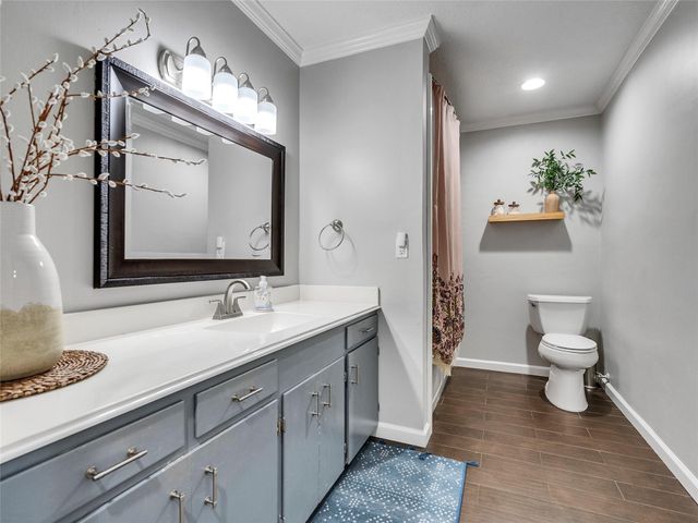 2825 Encino Avenue, Bay City, TX 77414