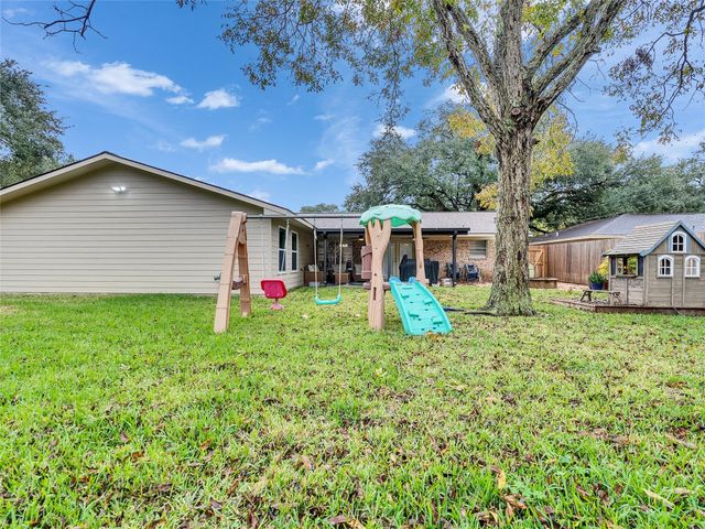 2825 Encino Avenue, Bay City, TX 77414