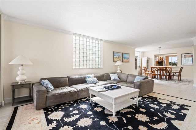 8880 N Sea Oaks Way 207, Vero Beach, FL 32963