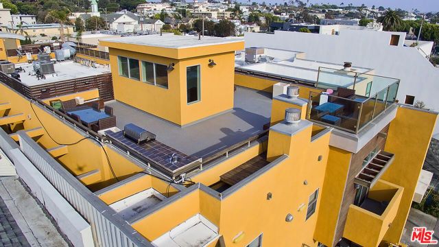 2216 Main Street, Santa Monica, CA 90405