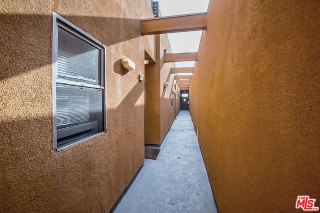 2216 Main Street, Santa Monica, CA 90405