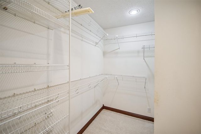 1802 W Grandview Drive, Knoxville, IA 50138