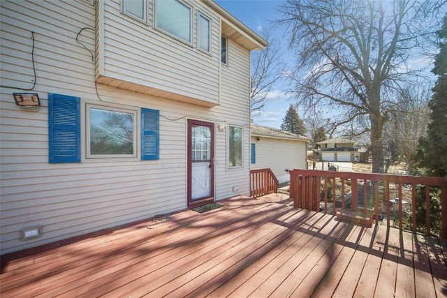 1802 W Grandview Drive, Knoxville, IA 50138