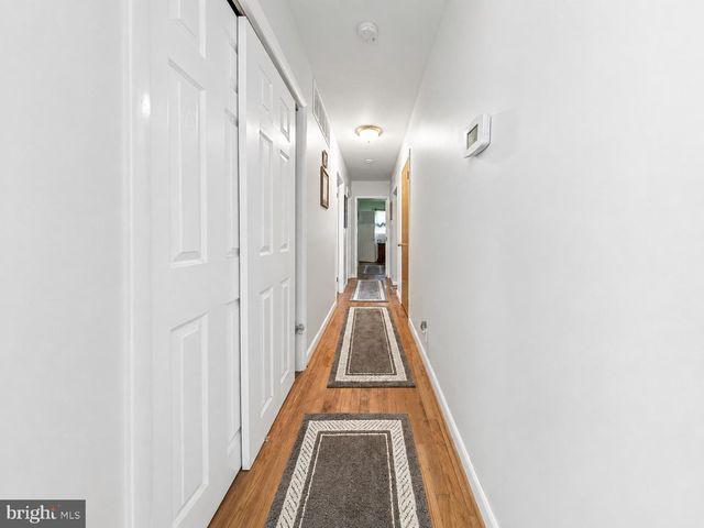 23 SUMMIT AVE, Berlin, NJ 08009