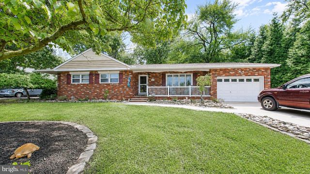 23 SUMMIT AVE, Berlin, NJ 08009