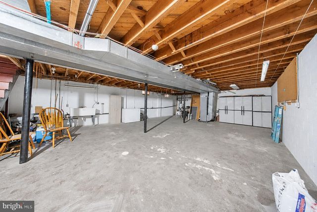 23 SUMMIT AVE, Berlin, NJ 08009