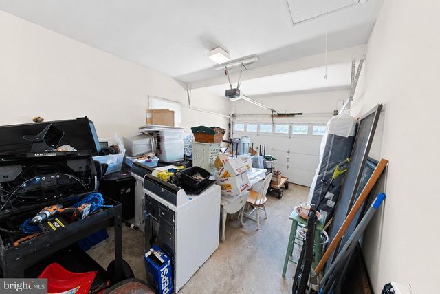 23 SUMMIT AVE, Berlin, NJ 08009