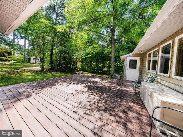 23 SUMMIT AVE, Berlin, NJ 08009