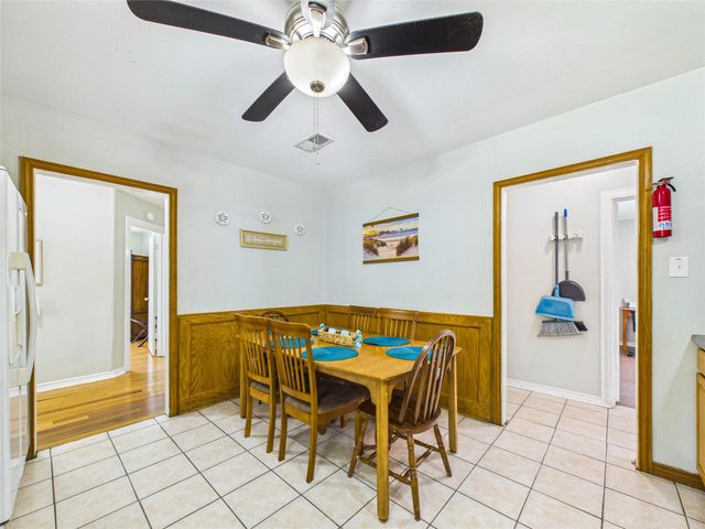 1101 15th Avenue N, Texas City, TX 77590