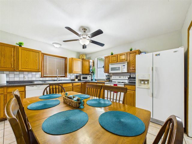 1101 15th Avenue N, Texas City, TX 77590