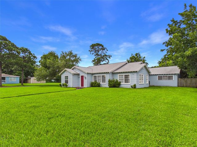1101 15th Avenue N, Texas City, TX 77590