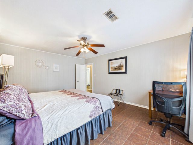 1101 15th Avenue N, Texas City, TX 77590